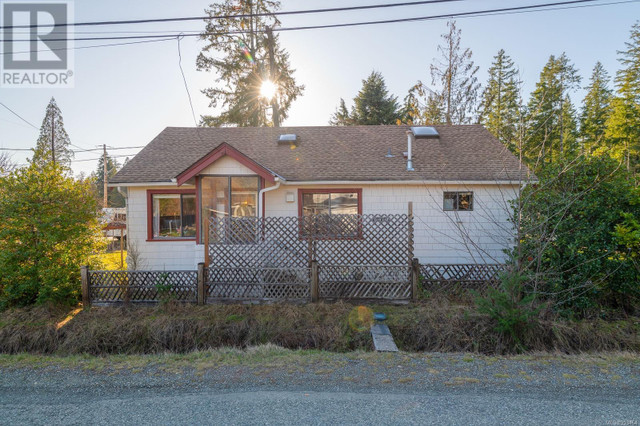 5610 Chapman Rd Port Alberni, British Columbia in Houses for Sale in Port Alberni