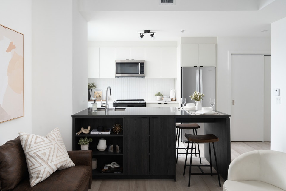Apartment for Rent at 170 René-Lévesque, Downtown 3