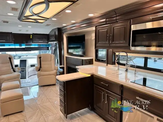 2024 Entegra Coach Anthem 44D 450 h.p. / 1250 ft-Lbs of Torque in RVs & Motorhomes in Moncton - Image 49