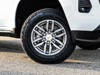 Welcome To Sherwood Park Chevrolet. The #1 Volume Chevrolet Dealer in Canada. This Chevrolet COLORAD... (image 5)
