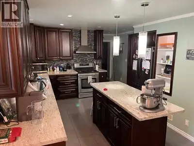 2 bedroom, 2-bath, upper level house, now available for lease. Located in a desirable neighborhood,...