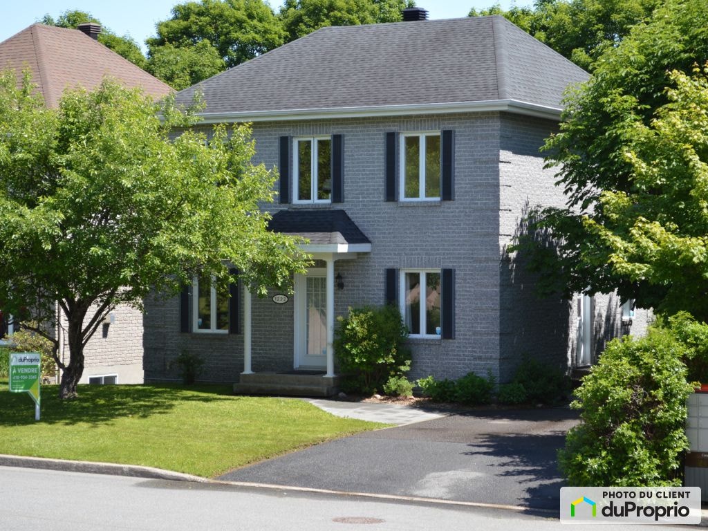 $699,900 - 2 Storey for sale in Charlesbourg — photo 1