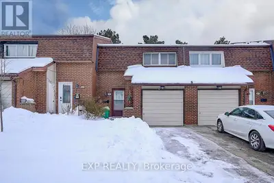 Welcome Home To Unit 56! Amazing Opportunity To Invest Or Call Home In The Heart of Mississauga! Wal...