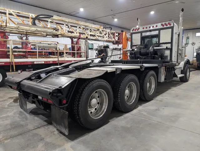 2013 KENWORTH C500 in Heavy Trucks in Kamloops - Image 7