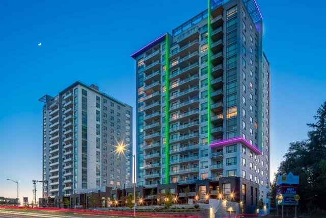2 Bedroom + Den available, Fanshawe Park Road West, London in Long Term Rentals in London - Image 2
