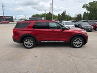 Stunning Candy Apple Red 2020 Ford Explorer XLT AWD  This beautiful 2020 Ford Explorer XLT is the p... (image 5)