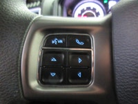 RAM 1500 2023 CLASSIC SLT V-8 5.7 LITRES HÉMI CREW-CAB BOITE 5.7 PIEDS 4X4 / PNEUS 35 POUCES NEUF HO... (image 7)