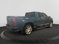Check out this vehicle's pictures, features, options and specs, and let us know if you have any ques... (image 4)