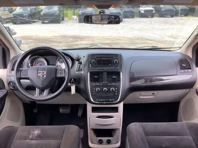 2015 Dodge Grand Caravan Canada Value Package | AS IS | FWD in Cars & Trucks in Mississauga / Peel Region - Image 8