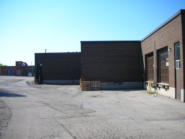 FINCH & HIGHWAY 400- Office Space in Commercial & Office Space for Rent in City of Toronto - Image 2