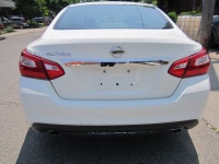 AUTOMATIC. FINSIHED IN WHITE WITH BLACK INTERIOR. A/C, PUSH BUTTON START, KEYLESS ENTRY, CAR PROOF V... (image 5)