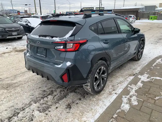2024 Subaru Crosstrek Touring in Cars & Trucks in Thunder Bay - Image 6
