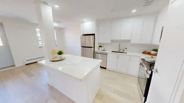 Apartment for Rent at 455 Maple, Downtown in Long Term Rentals in Oakville / Halton Region - Image 4