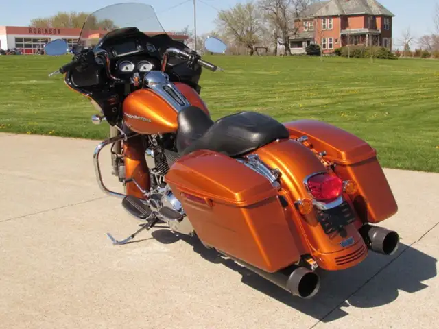 2015 Harley-Davidson FLTRXS Road Glide Special 103 Motor 52,000  in Sport Touring in Leamington - Image 14