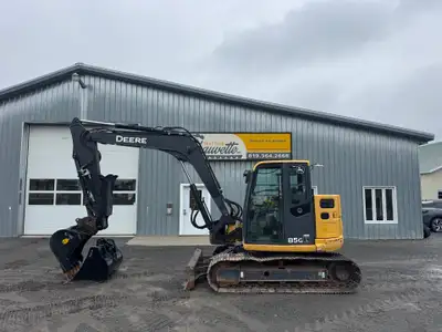 Excavatrice avec Tractions en Acier Patins Larges Swing Boom Lame Cabine 2 Godets Attache rapide Hyd...