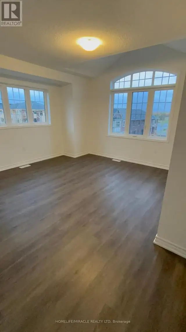 41 LOWER STREET Barrie, Ontario in Long Term Rentals in Oakville / Halton Region - Image 34