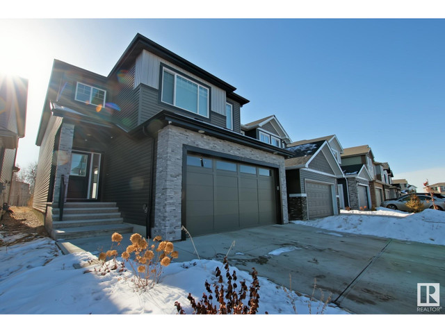 6479 175 AV NW Edmonton, Alberta in Houses for Sale in Strathcona County