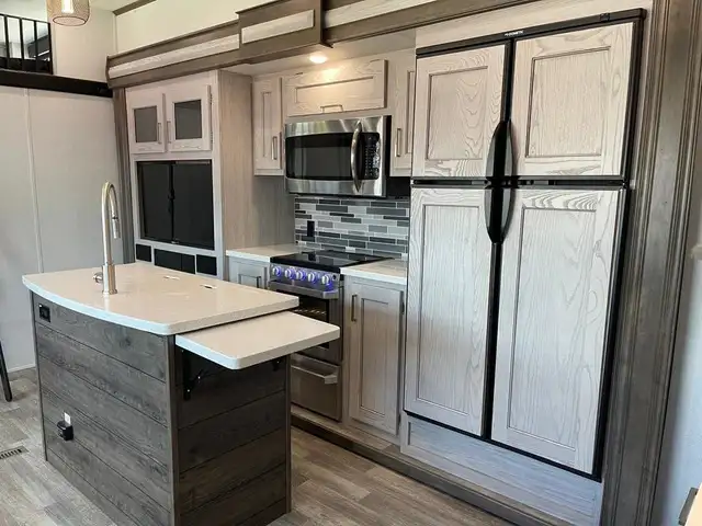 2020 Keystone 334BH in Travel Trailers & Campers in Edmonton - Image 5