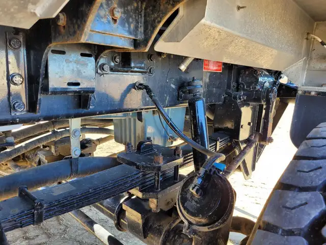 2013 WESTERN STAR 6900XD in Heavy Trucks in Saskatoon - Image 101