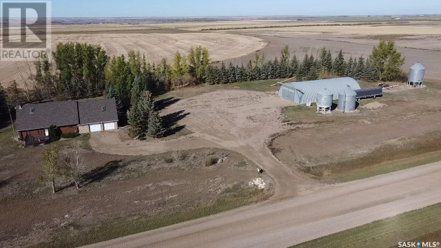 Log House Acreage Loreburn Rm No. 254, Saskatchewan in Houses for Sale in Moose Jaw - Image 2