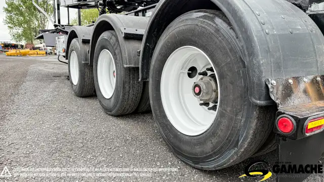 2016 JM CHANTAL 32' ROLL OFF TRAILER TRO7532-3E-60 ROLL OFF TRAI in Heavy Equipment in Chilliwack - Image 7