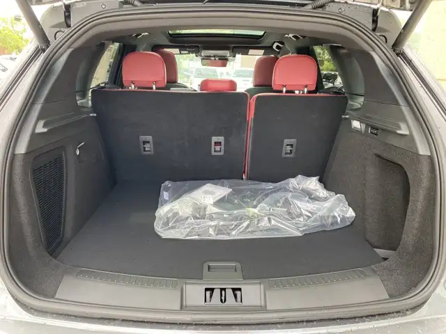 2025 Lincoln Corsair Reserve | Executive Driven in Cars & Trucks in Edmonton - Image 17