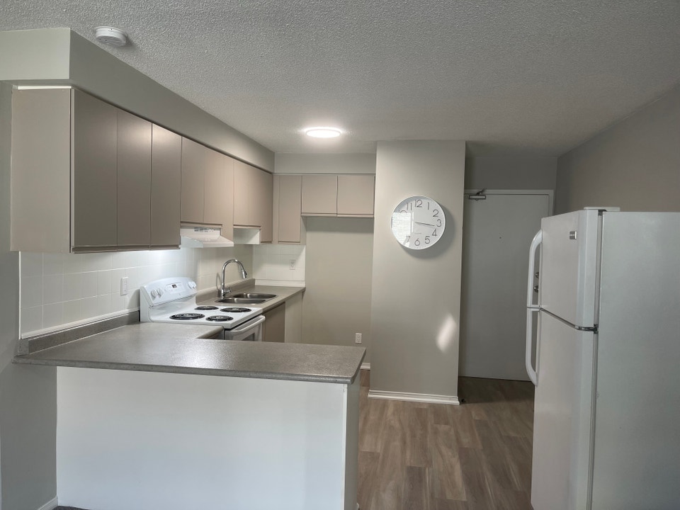 Coming soon: 2-BDR in Prime Barrie Location 3