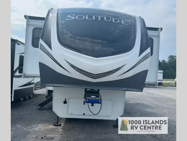 2023 Grand Design Solitude 380FL in Travel Trailers & Campers in Kingston - Image 4