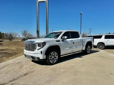 This GMC Sierra 1500 boasts a Gas V8 6.2L/376 engine powering this Automatic transmission. TRANSMISS...