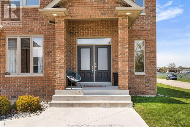 201 MORTON Essex, Ontario in Houses for Sale in Leamington - Image 3