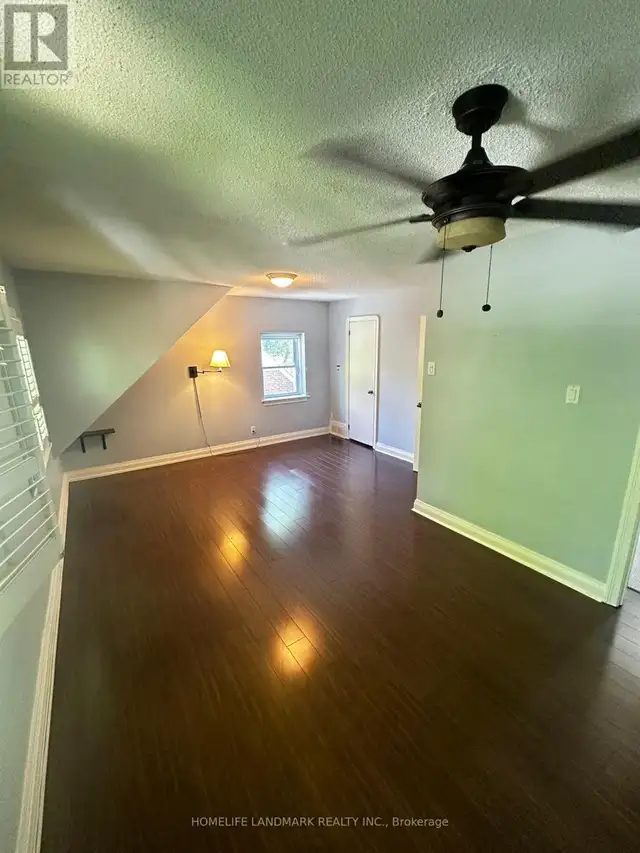 27 CRAIGMORE CRESCENT Toronto (Willowdale East), Ontario in Long Term Rentals in City of Toronto - Image 3