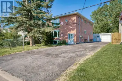 3 - 19 BAKER STREET Kingston (Rideau), Ontario