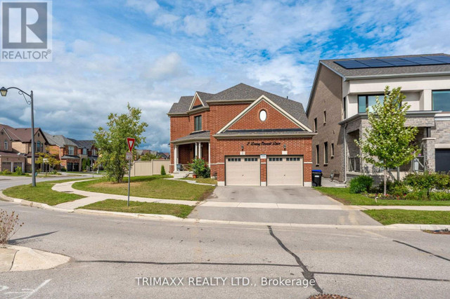 2 DOWNY EMERALD DR Bradford West Gwillimbury, Ontario in Houses for Sale in Markham / York Region - Image 2