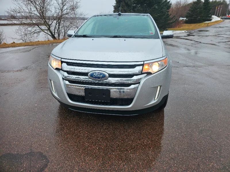 2013 Ford Edge limited AWD TOTALLY SPOTLESS!