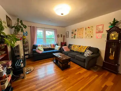 2 BEDROOM APT - SEPTEMBER 15th - 6085 SHIRLEY STREET