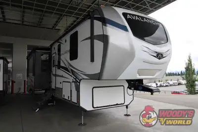 MVSA #40458 Specifications and Features: Length (ft): 34'11 Width (ft): 8'4 Height (ft): 13'2 Interi...
