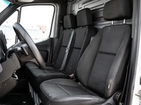 . Engine: 6 Cylinder Engine (image 9)