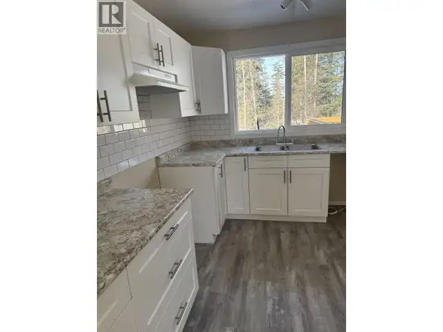 221 CRYSDALE DRIVE Mackenzie, British Columbia in Houses for Sale in Smithers - Image 3