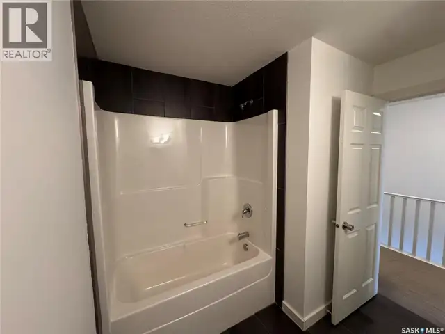 527 Alexandra STREET Weyburn, Saskatchewan in Houses for Sale in Regina - Image 25