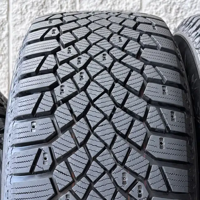 (99%) 4x 235/55R19 Continental Winters w/ Volvo XC90 19" Rims in Tires & Rims in City of Toronto - Image 5