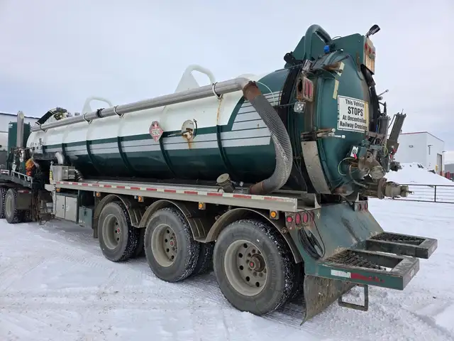 2009 KENWORTH T800 in Heavy Trucks in Saskatoon - Image 69