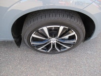 Fresh from the Volvo store this beautiful XC60 has a clean Carfax, two sets of keys and warranty rem... (image 4)