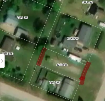 R32//Hamiota/Fully serviced vacant lot on south side of Hamiota. This lot previously had a mobile ho...
