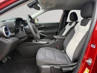 CLEAN CARFAX. PERFECT CITY SUV EFFICIENT, COMFORTABLE & CONNECTED Drive away in this stylish and eff... (image 9)
