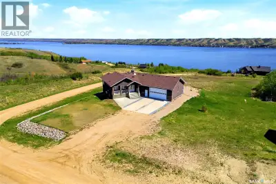 Some views stop you in your tracks. This is one of them. Perched in the Berry Hills subdivision on t...