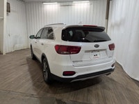 No Accidents, Locally Owned Vehicle, New Tires! Get behind the wheel of the 2019 Kia Sorento 3.3L EX... (image 4)