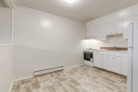 Amenities: Keyless Entry • City Views • Stainless Steel Appliances Available Suite & Building: Spaci... (image 7)