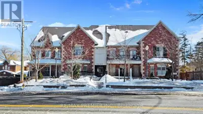 Welcome to 9589 Keele St Unit 106, located in the heart of Old Maple. This rare two-storey boutique...