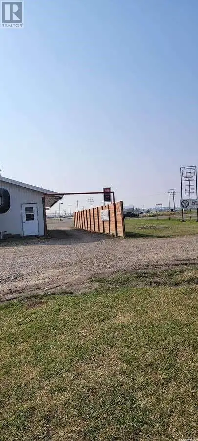 925 5th AVENUE W Shaunavon, Saskatchewan in Commercial & Office Space for Sale in Swift Current - Image 11