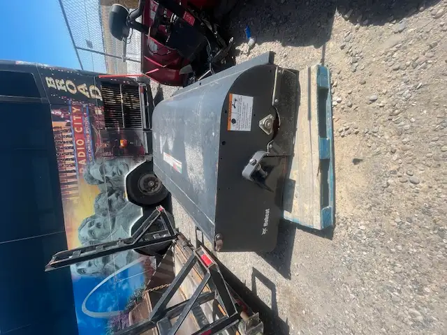 Bobcat Sweeper - $5500.0063234961840769121